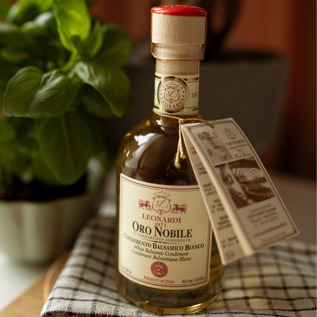 Baltasis balzaminis pagardas „Oro Nobile“ (250 ml)